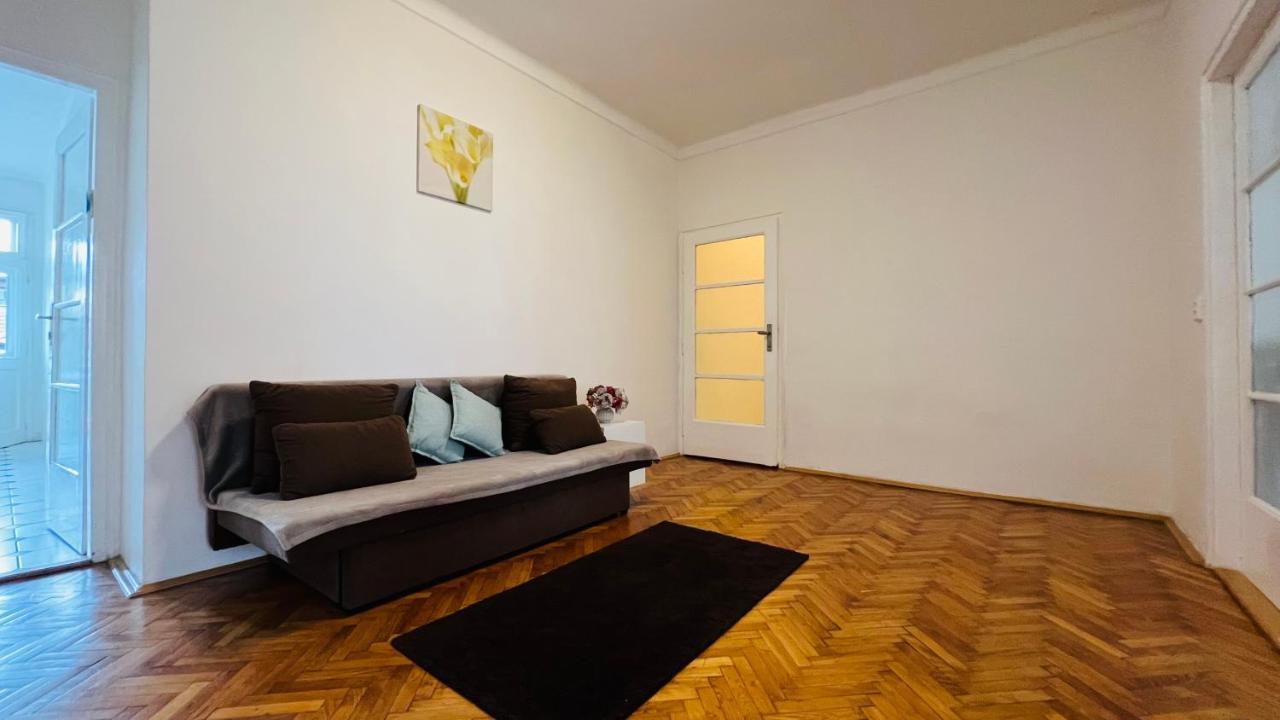 شقة Cosy Flat In The Heart Of براغ المظهر الخارجي الصورة