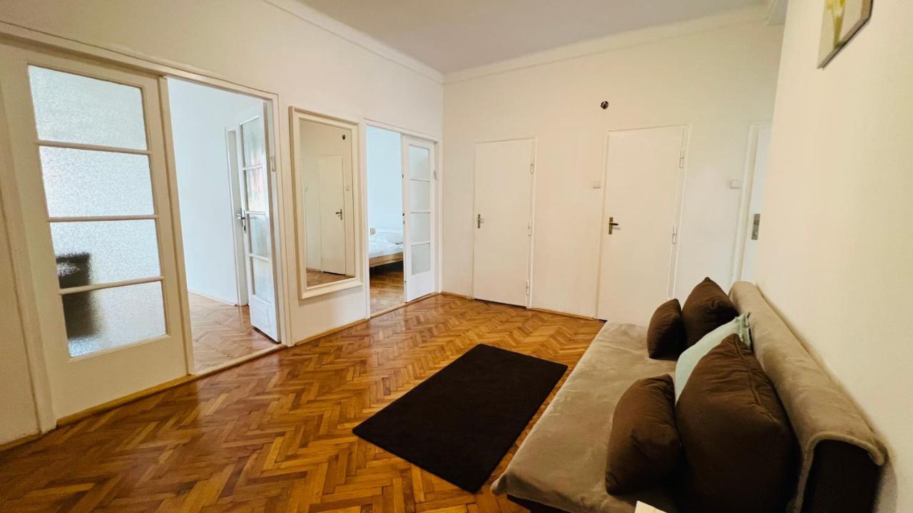شقة Cosy Flat In The Heart Of براغ المظهر الخارجي الصورة